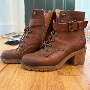 Zodiac Women's Brown and Tan Boots